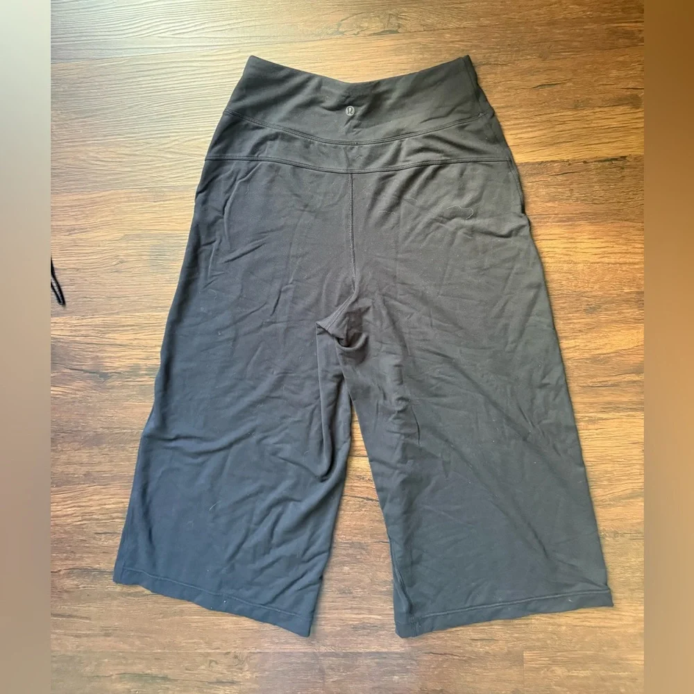 Lululemon Align High Rise Wide Leg Cropped Pant Black‎